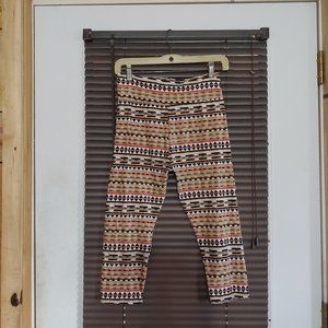 J & K womans stretch front zip capris  size see description